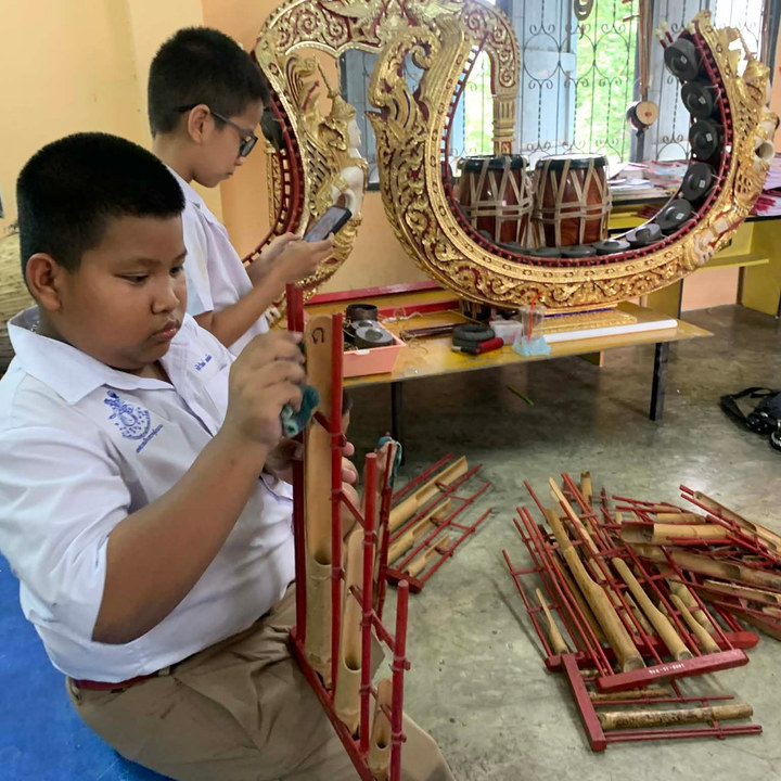 การเรียนรู้เครื่องดนตรีไทยของเยาวชน
